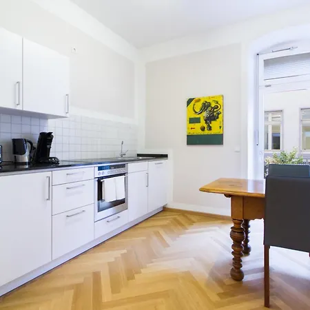 Qube Bergheim Отель Хайдельберг