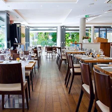 Qube Bergheim Отель 4*